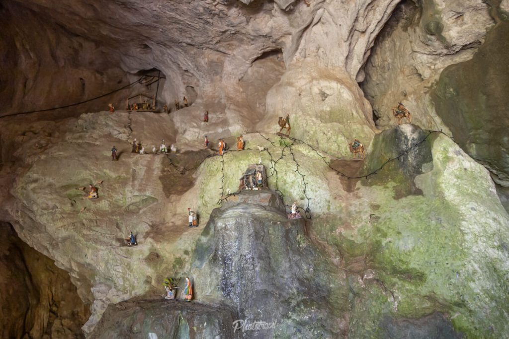 Belen de la cueva de Sariego